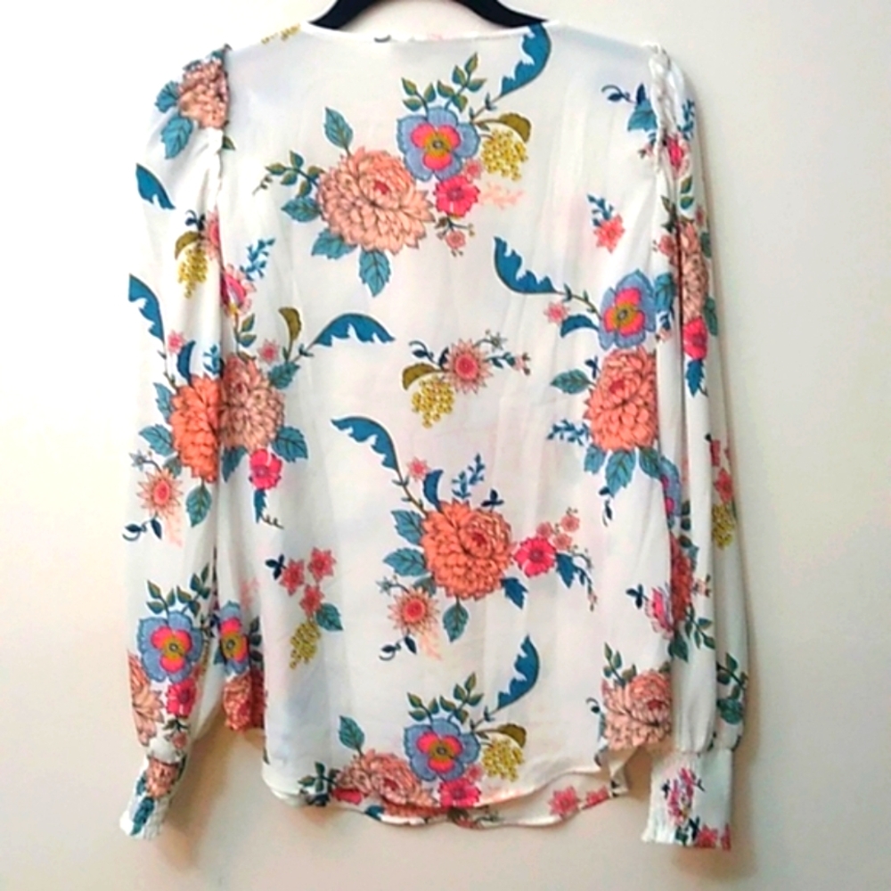 🎉HP🎉LOFT Floral V-neck Puff Sleeve Blouse, XS, NWT - Picture 5 of 8